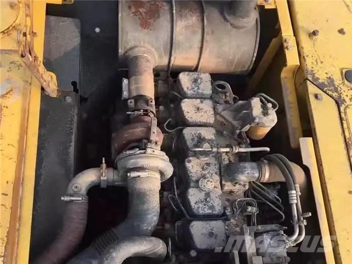 Komatsu PC 200-7 Bandgrävare