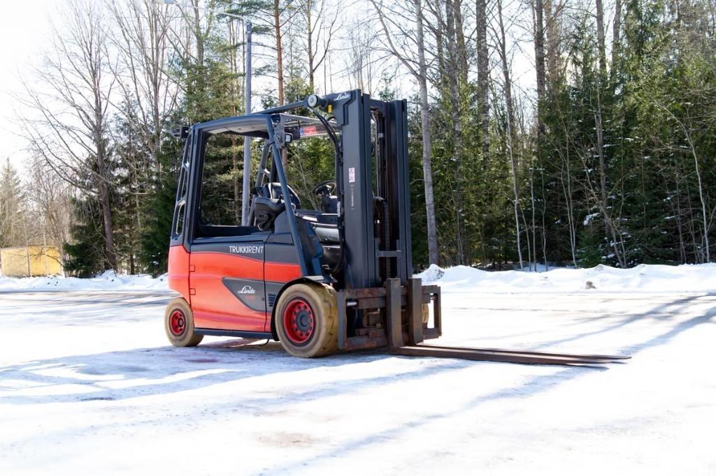Linde E50 Elmotviktstruckar