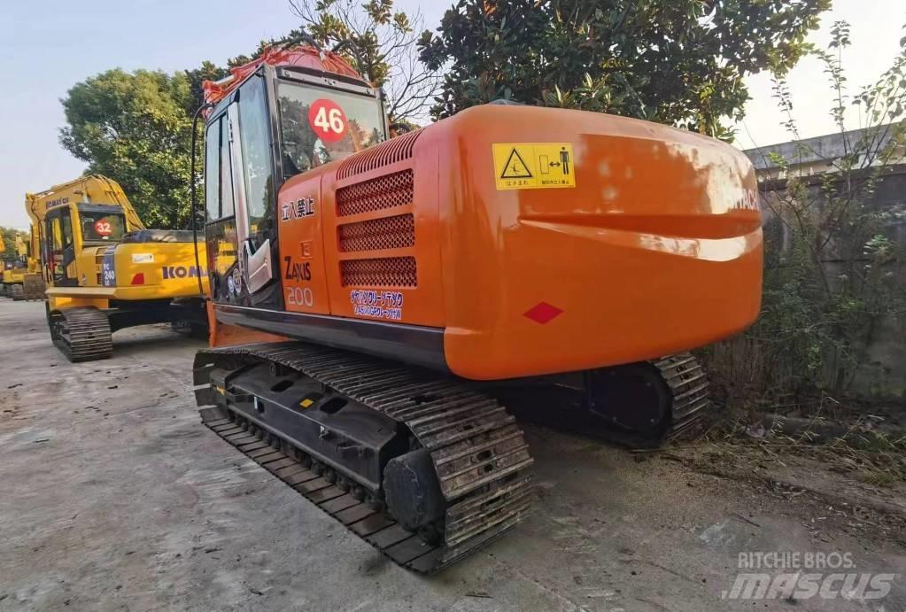 Hitachi ZX 200 Bandgrävare