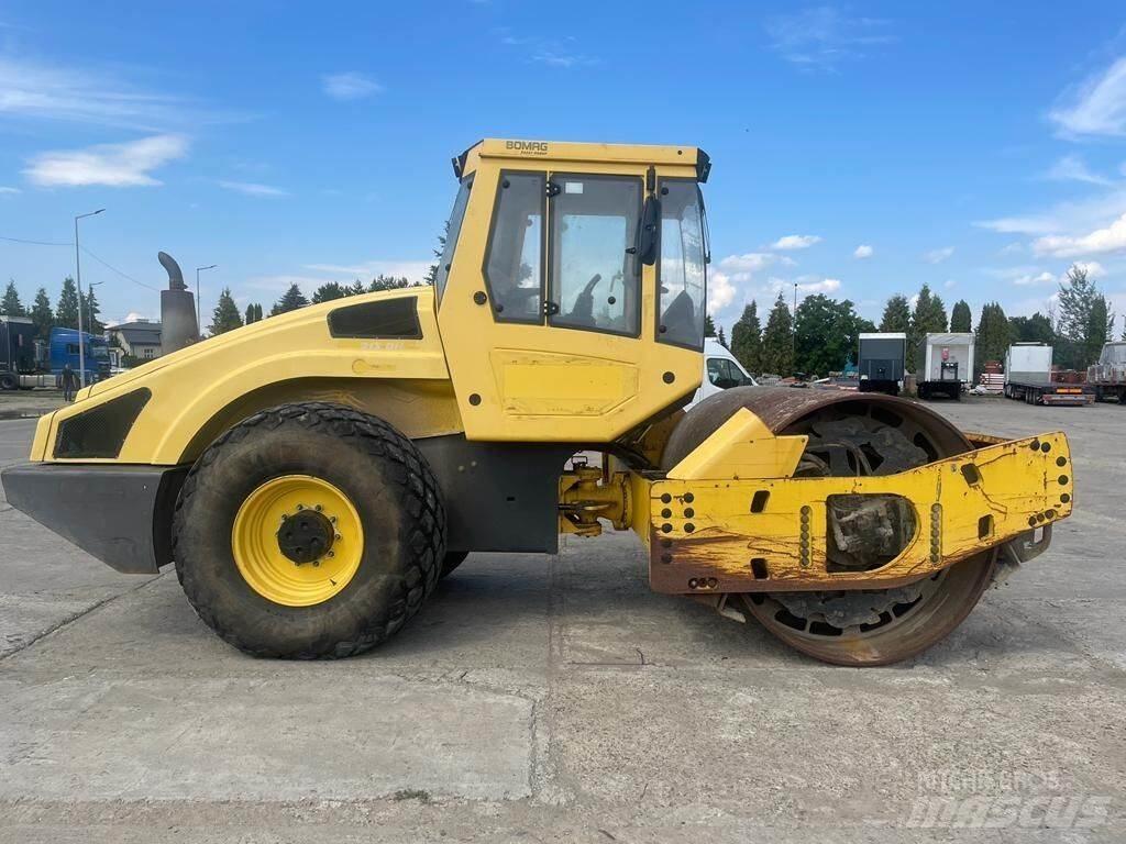 Bomag BW213 DH-4 Envalsvältar