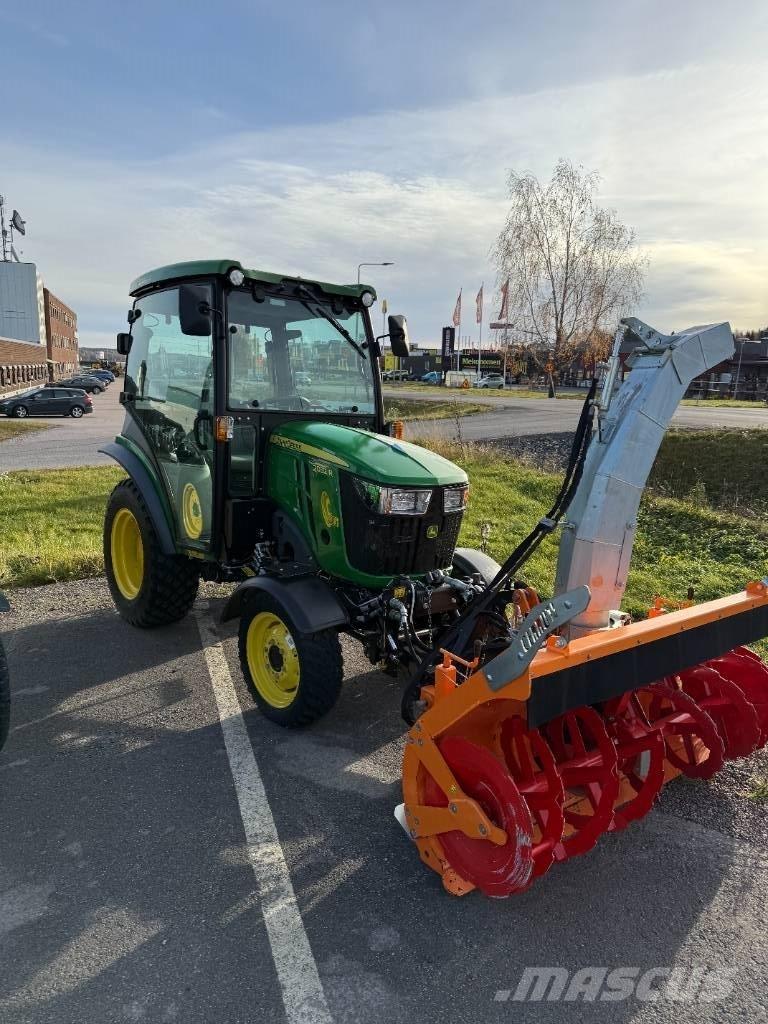 John Deere 2032 R Kompakttraktorer