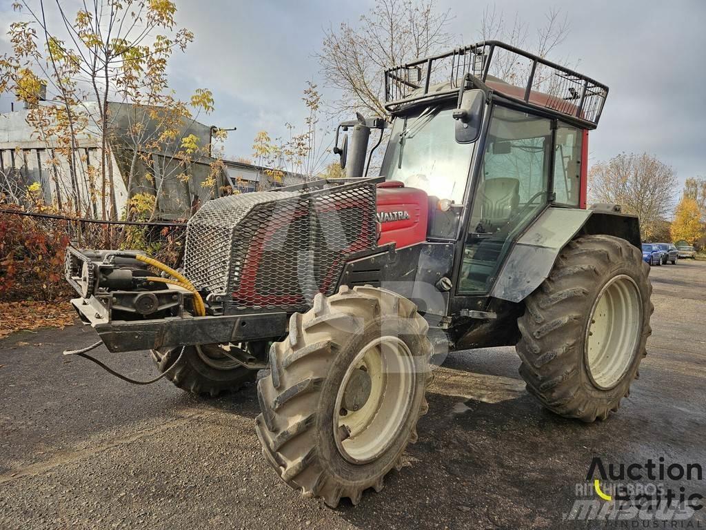 Valtra A 93H Traktorer