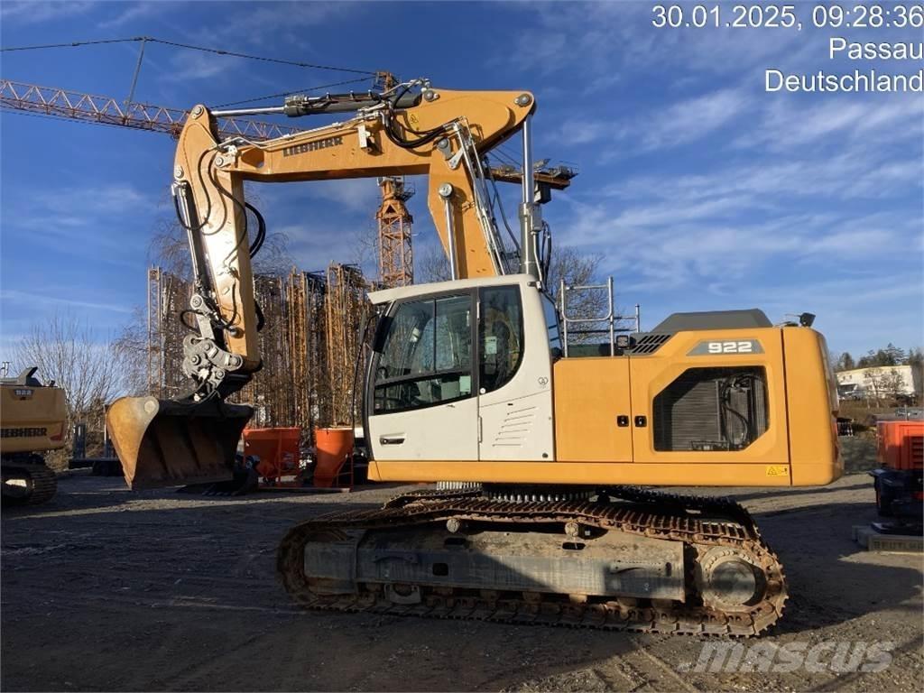 Liebherr R922 Bandgrävare