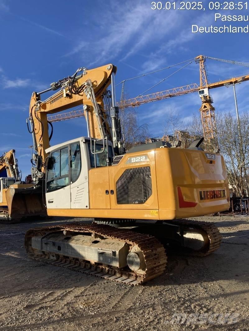 Liebherr R922 Bandgrävare