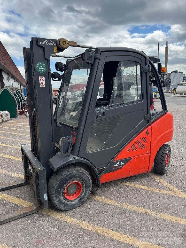 Linde H25D-02 Dieselmotviktstruckar