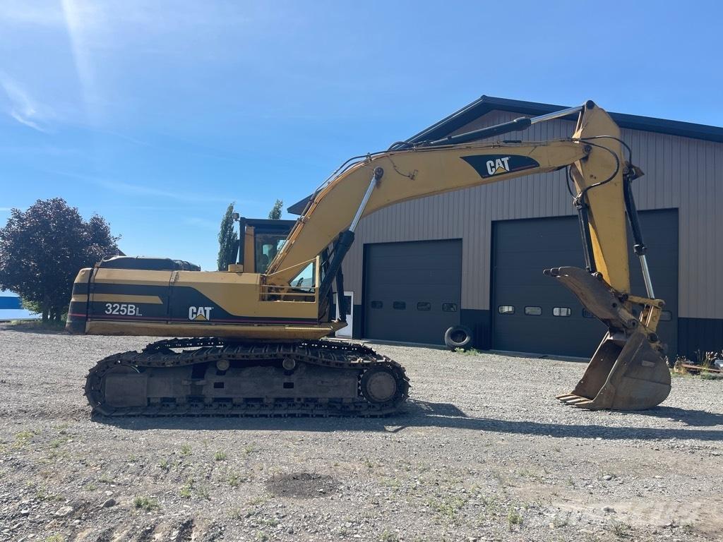 CAT 325 B L Bandgrävare