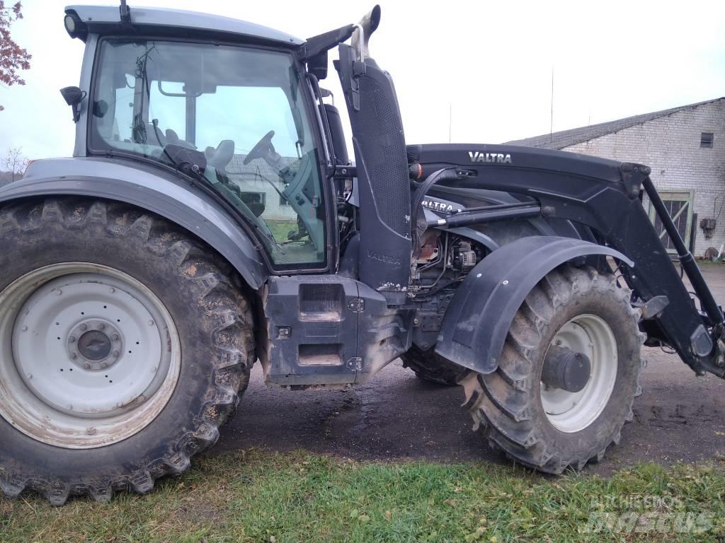 Valtra T 234 V Traktorer