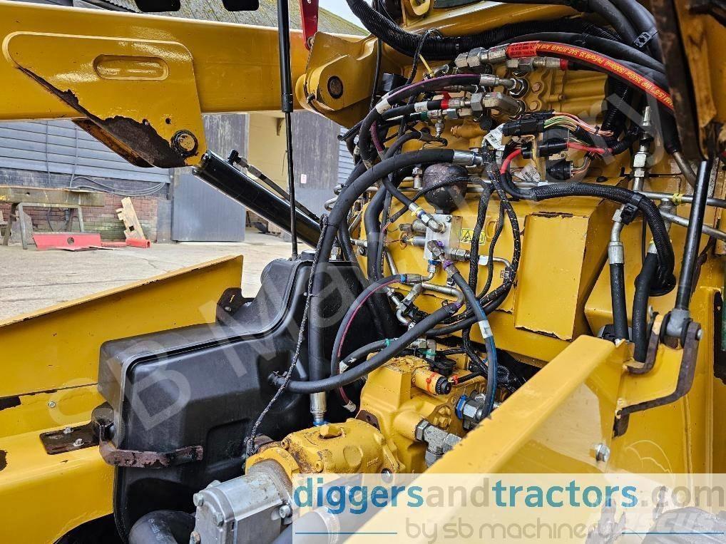 CAT 257 D Kompaktlastare