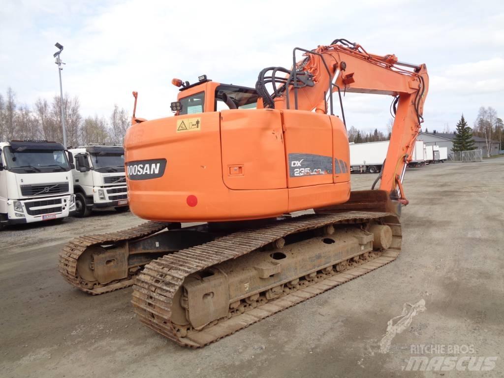 Doosan 235 LCR Bandgrävare
