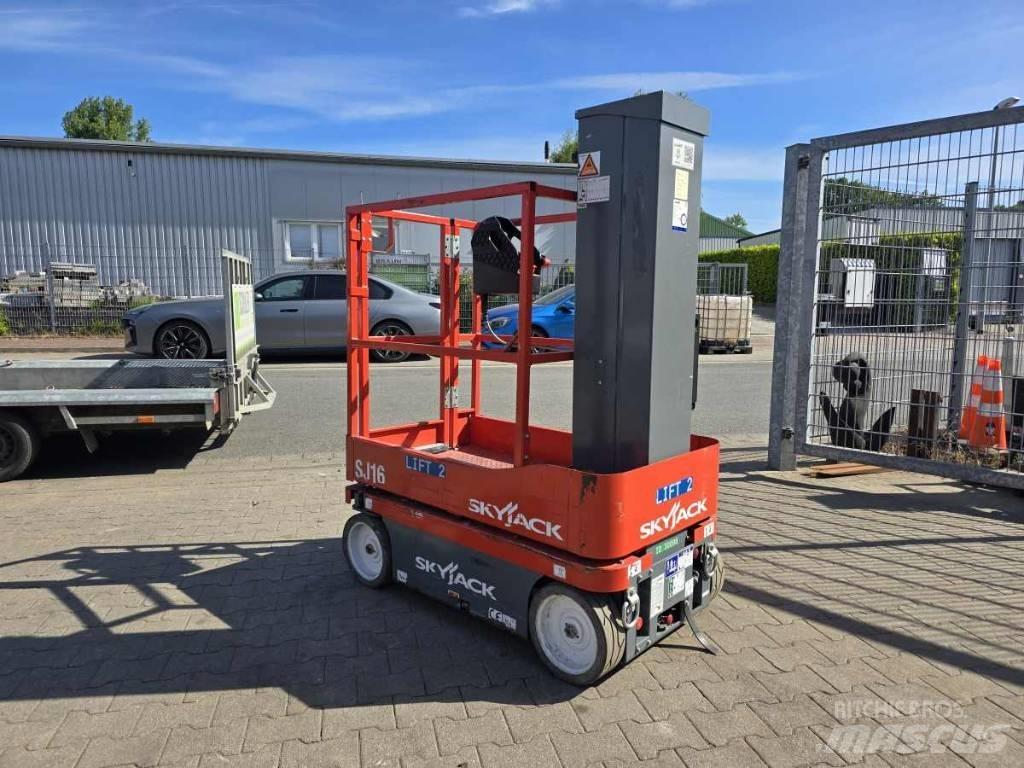 SkyJack SJ 16 Personhissar och andra hissar