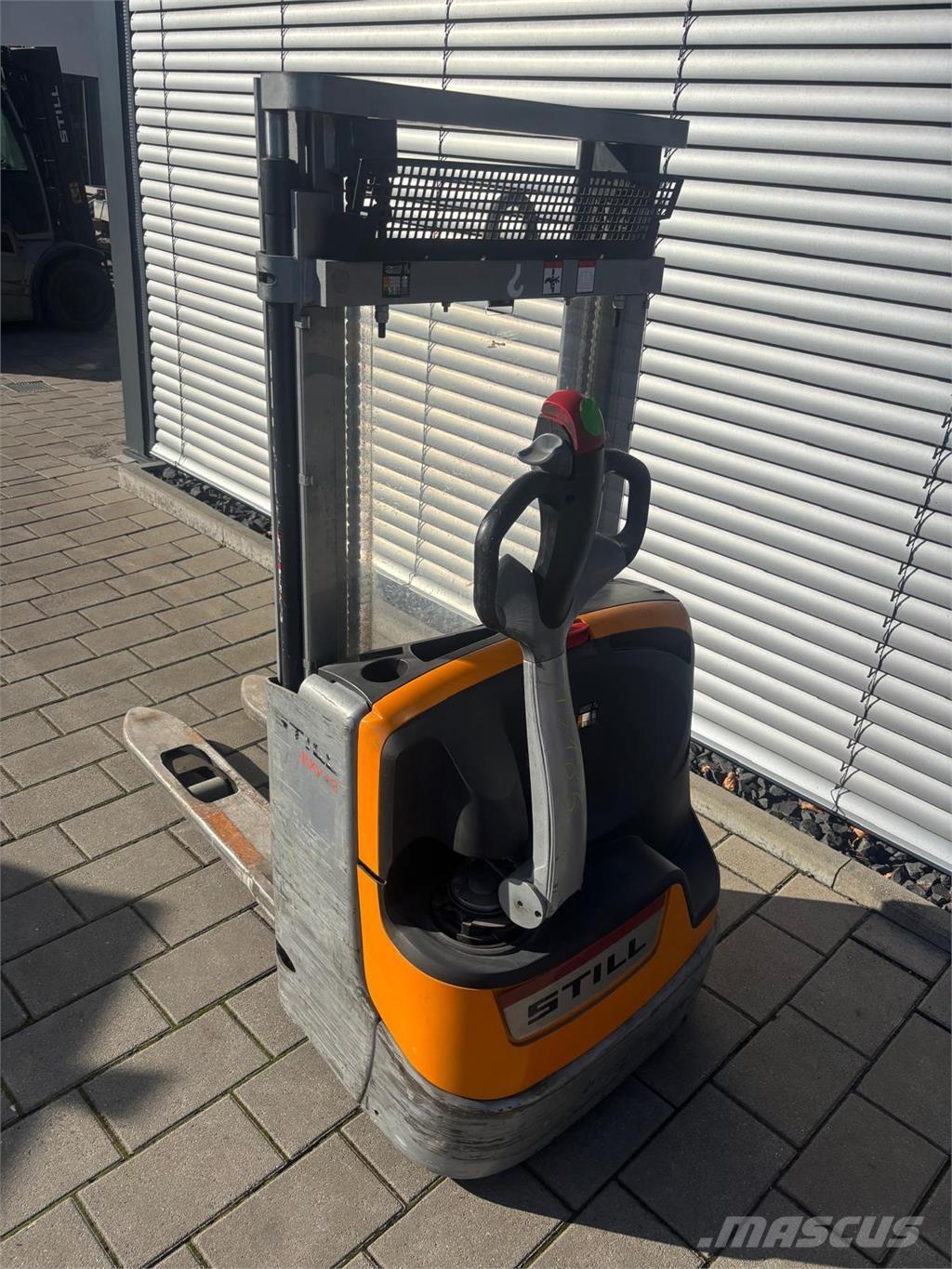 Still EXV12 Staplare