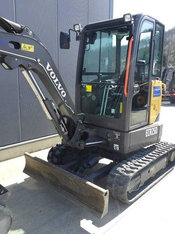 Volvo ECR 25 D Minigrävare < 7t