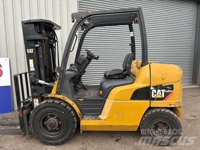 CAT DP40NT Dieselmotviktstruckar