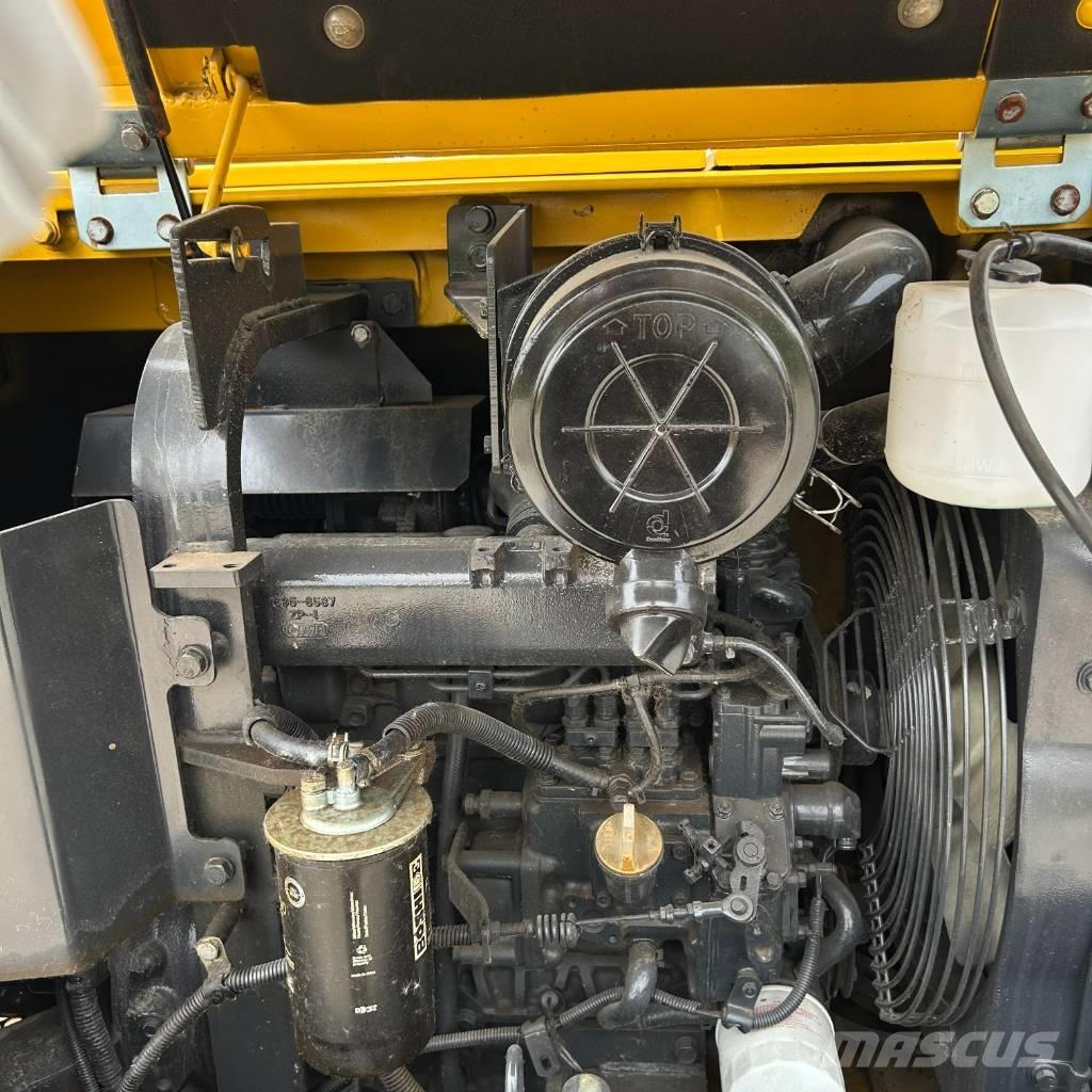 Komatsu 56-7 Bandgrävare