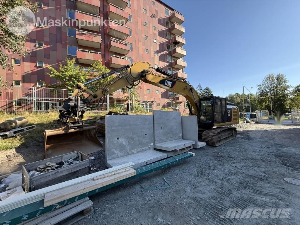 CAT 320 F L Bandgrävare