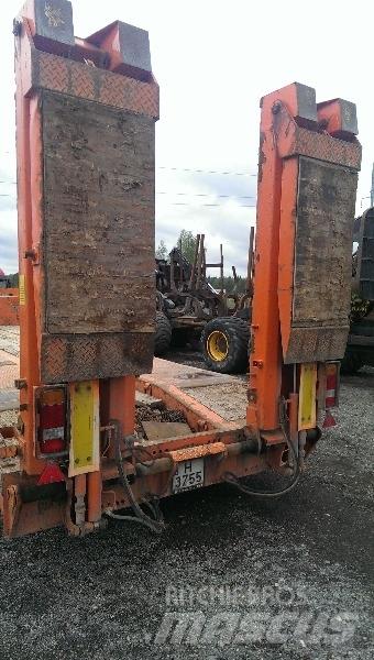 Möslein STR 3 Låg lastande semi trailer