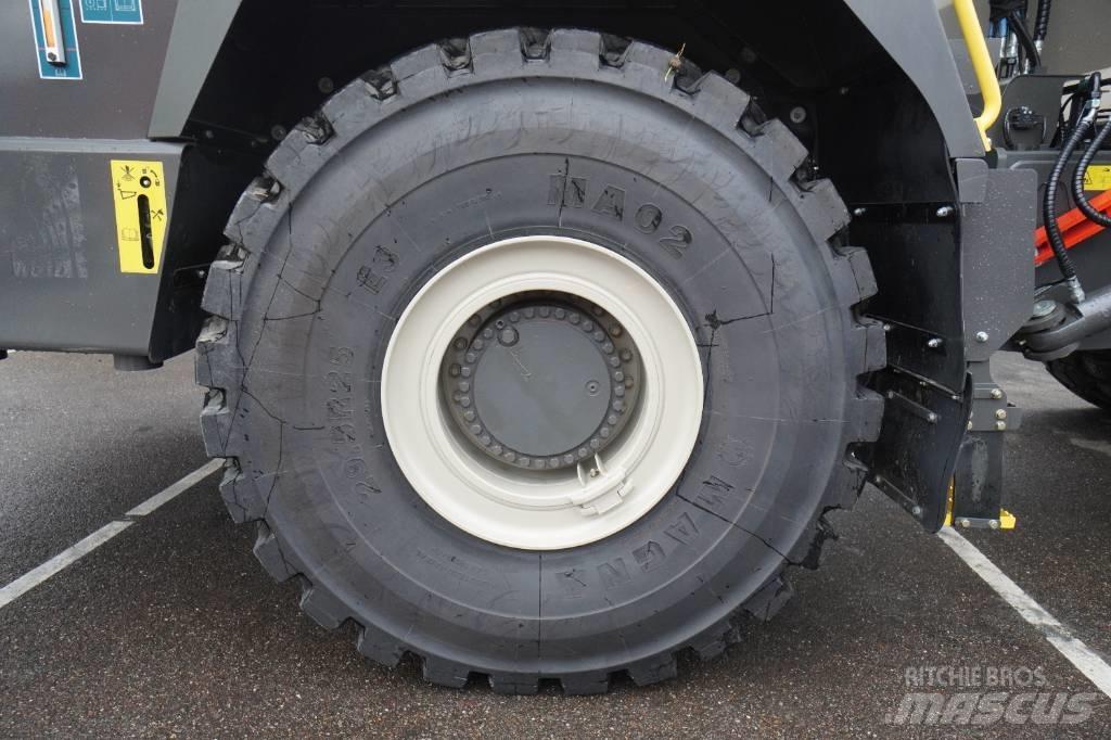 Rokbak RA 40 Midjestyrd dumper