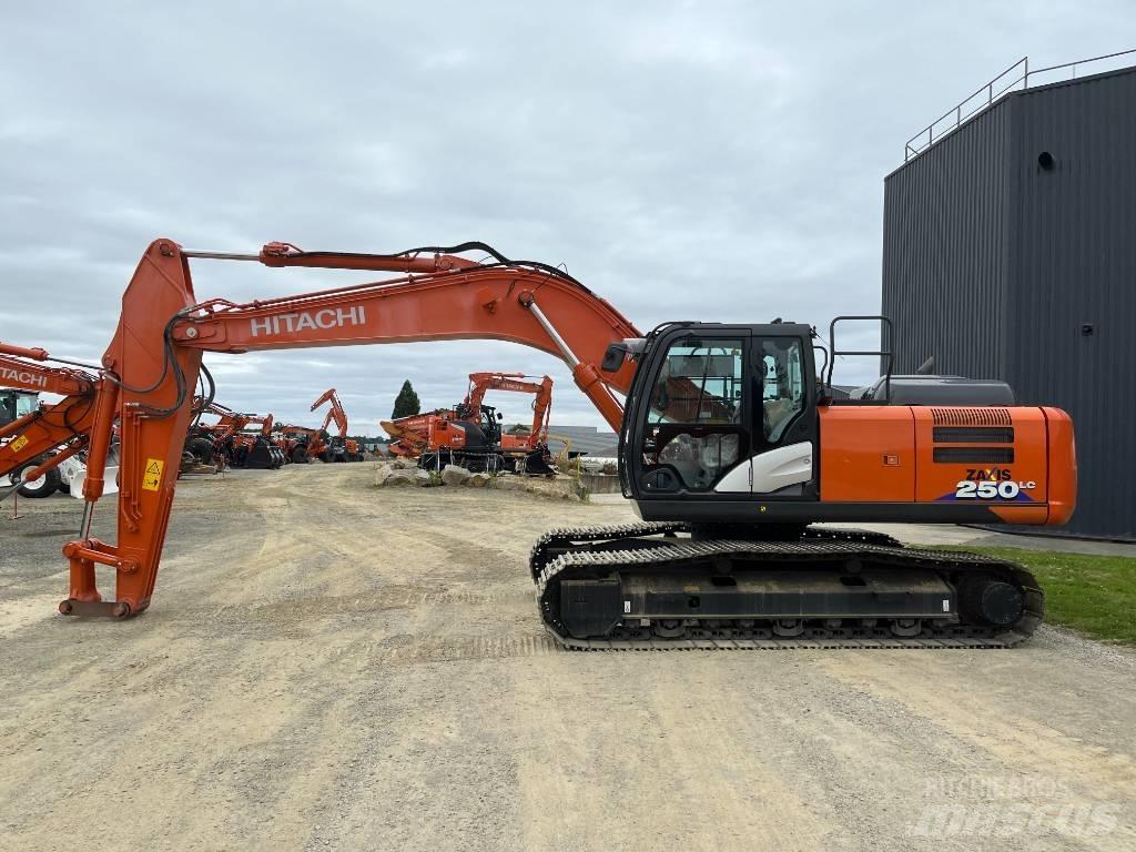 Hitachi ZX250LC-6 Bandgrävare