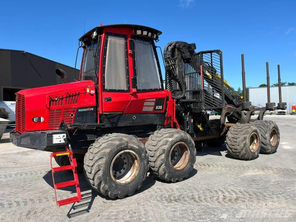Komatsu 835 Skotare