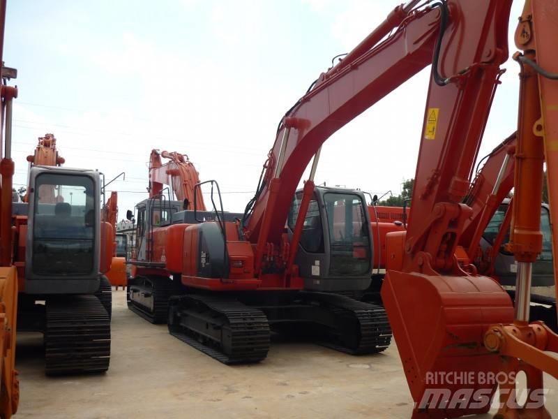 Hitachi ZX 225 US Bandgrävare