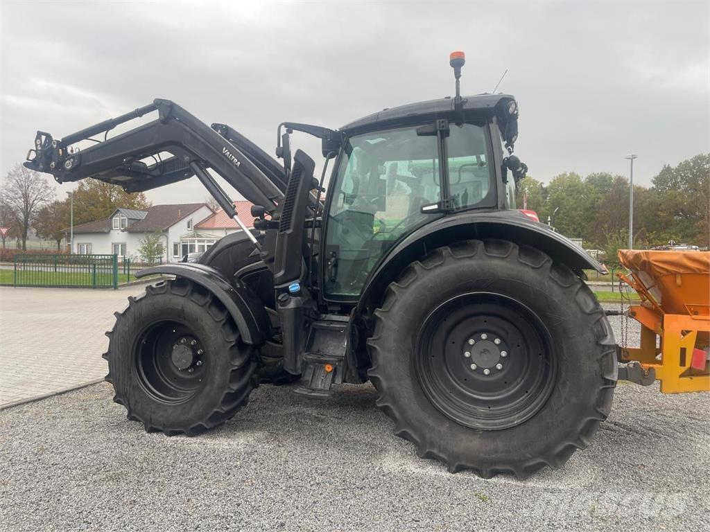 Valtra N 175 Traktorer