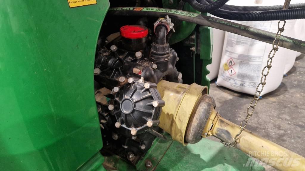 John Deere 962 i Dragna sprutor