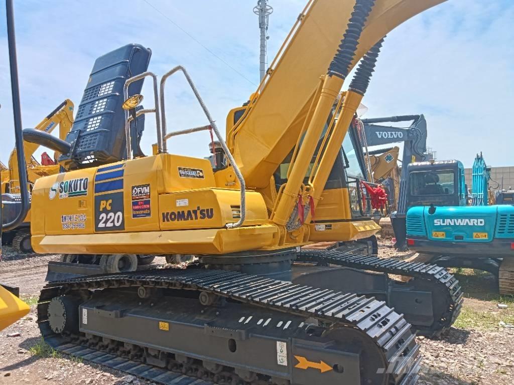 Komatsu PC 220-8 Bandgrävare