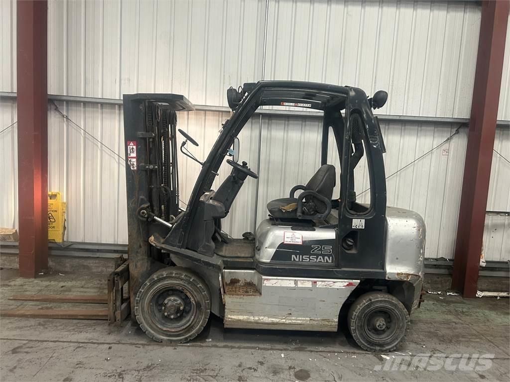 Nissan FD02A25Q Dieselmotviktstruckar