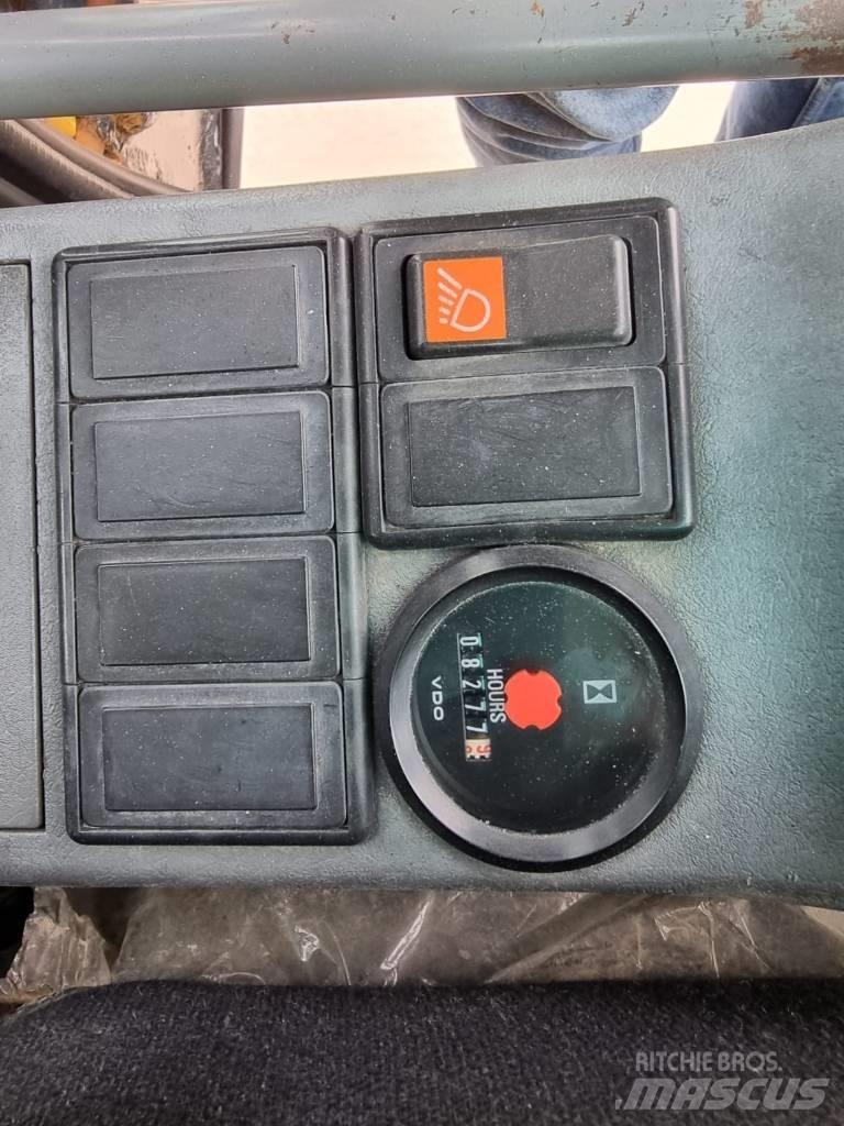 Volvo EC 210 B Bandgrävare