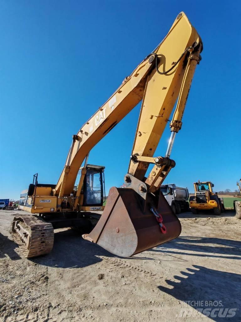 CAT 325 LN Bandgrävare