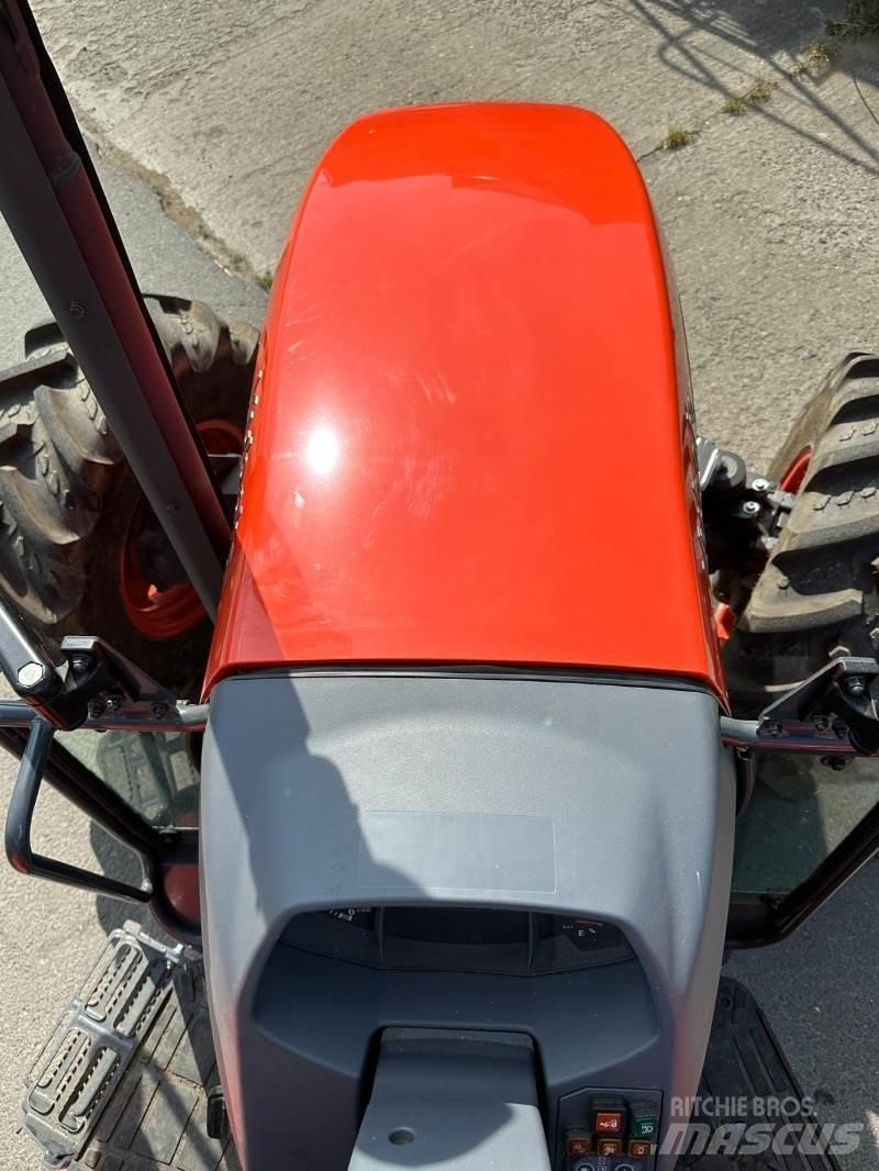 Kubota M4063 ROPS Traktorer