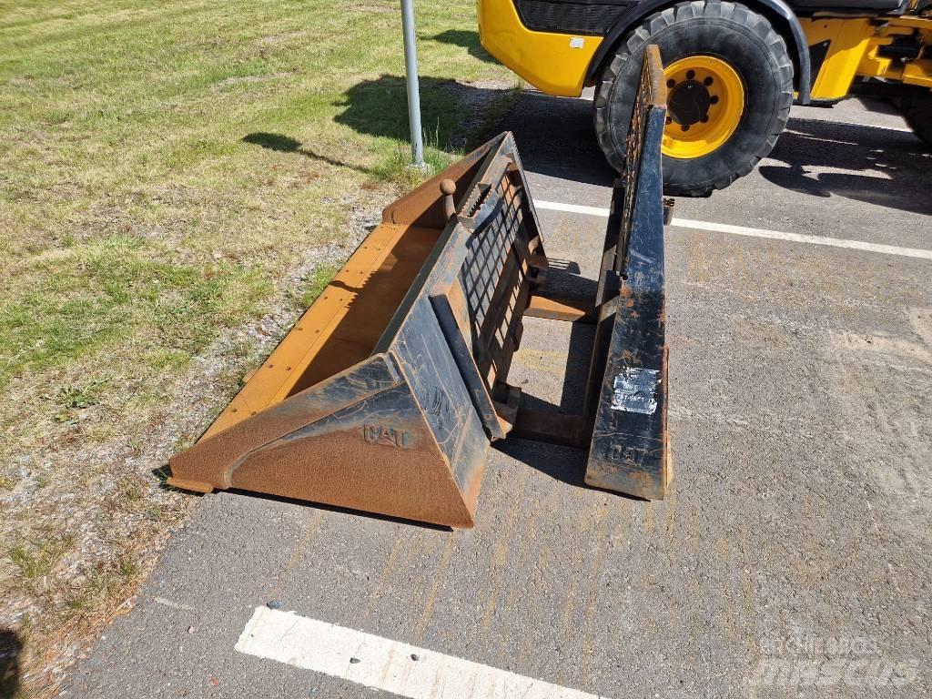 CAT 247 B 2 Kompaktlastare