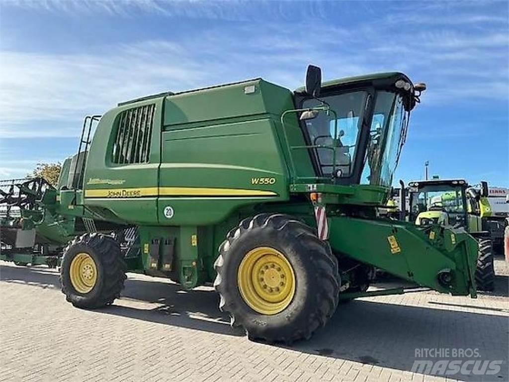John Deere W550 Skördetröskor