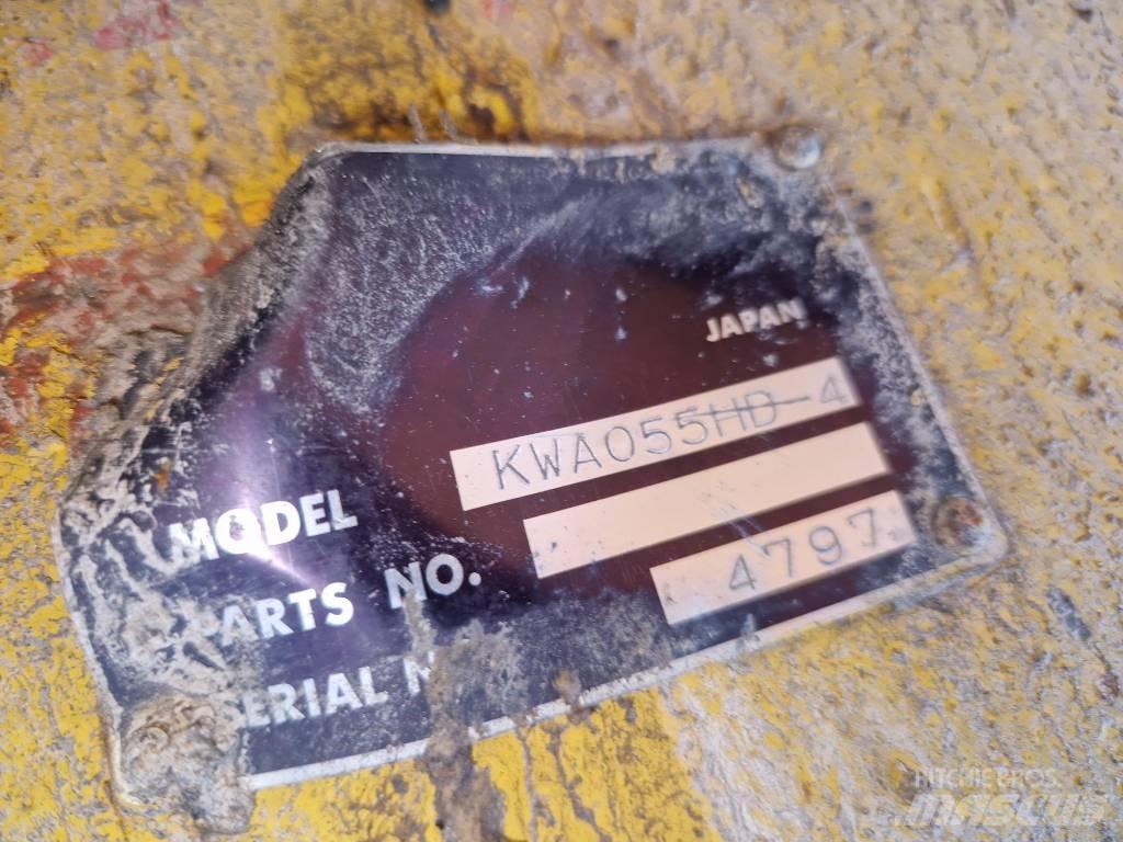 Komatsu KWA 055HD-4 Hjulaxlar