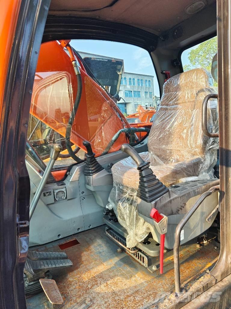 Doosan DX225LC-9C Bandgrävare