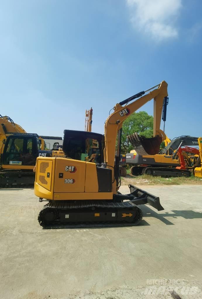 CAT 306 Minigrävare < 7t