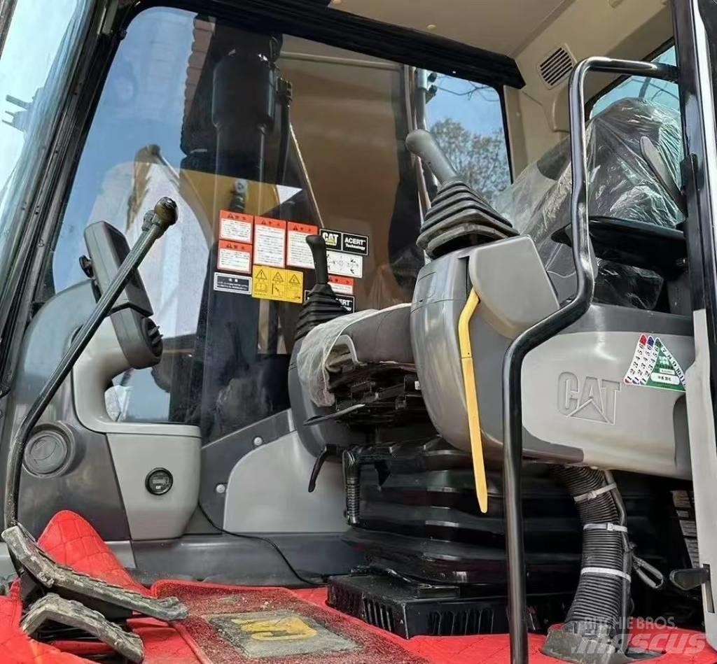 CAT 320 D Bandgrävare