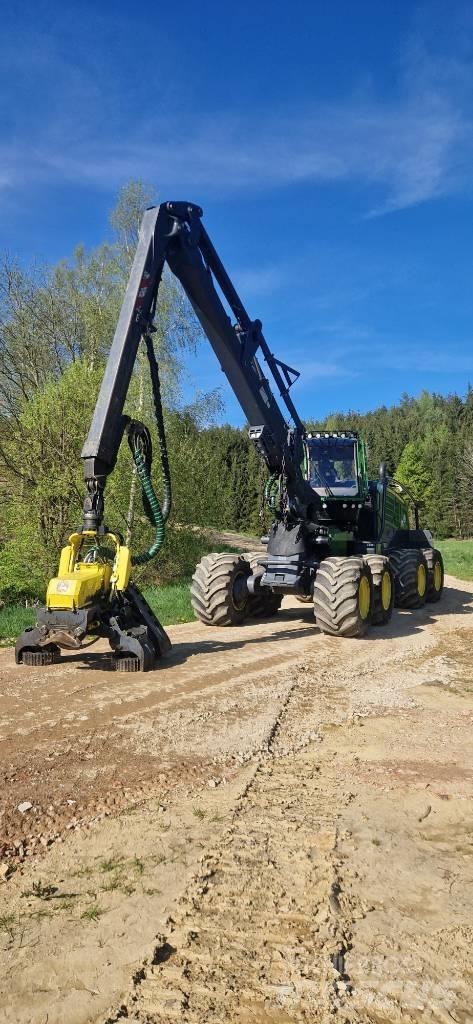 John Deere 1270 G Skördare