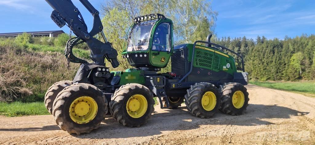 John Deere 1270 G Skördare