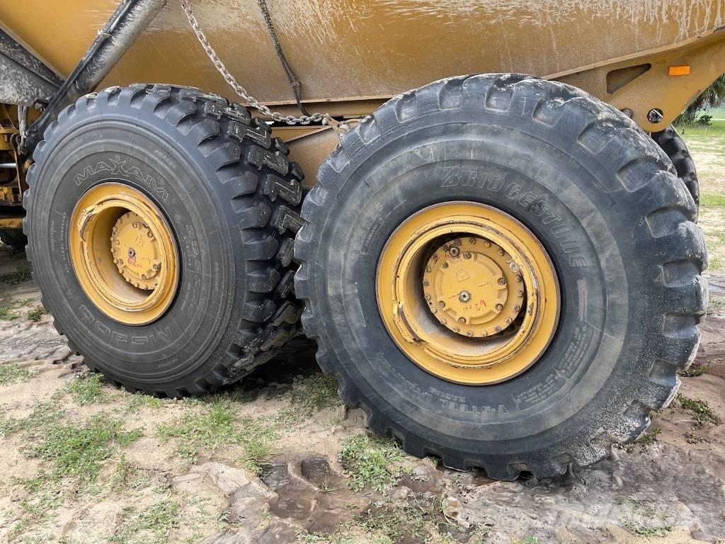 CAT 740 GC Midjestyrd dumper