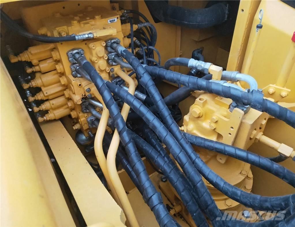 Komatsu PC200-7 Bandgrävare