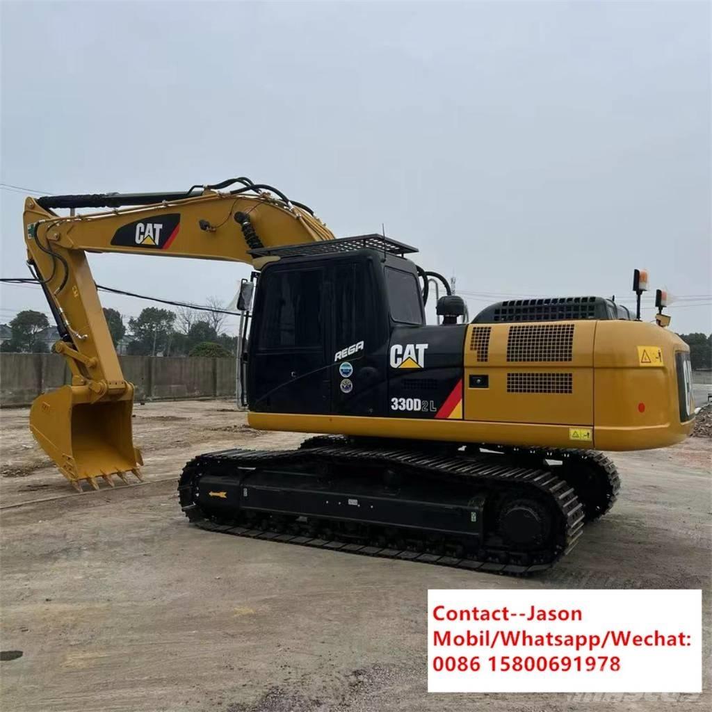 CAT 320D2L Bandgrävare