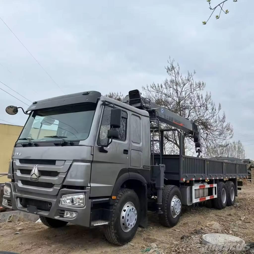 Howo 371 8x4 Kranbilar