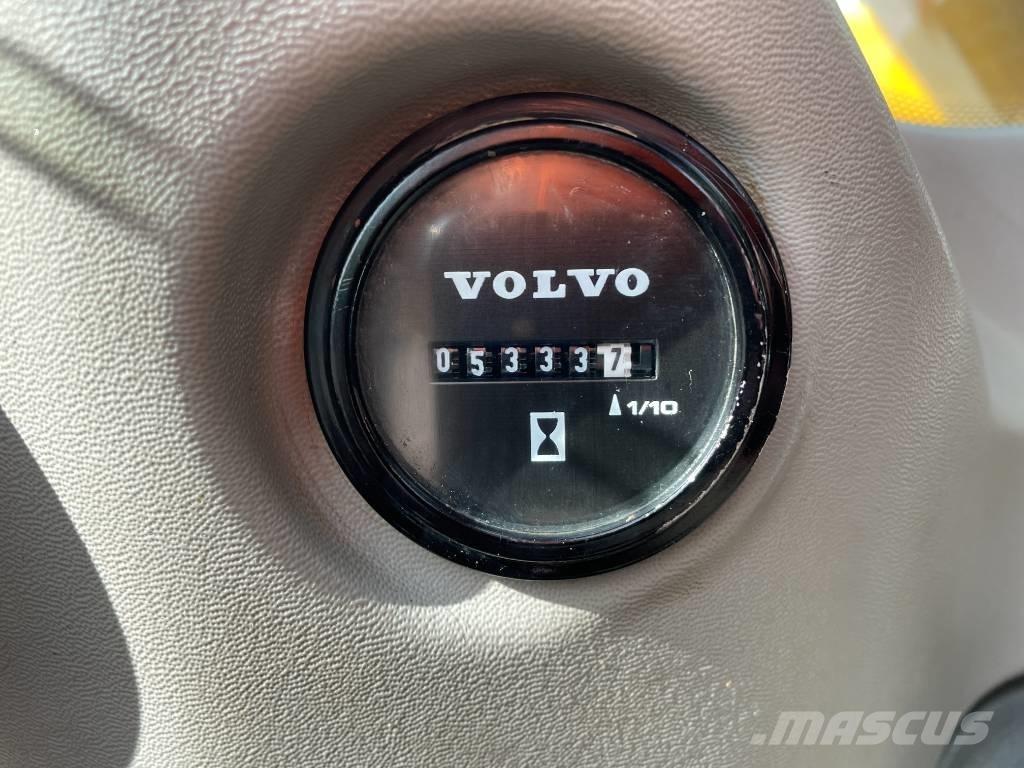 Volvo ECR 235 Bandgrävare