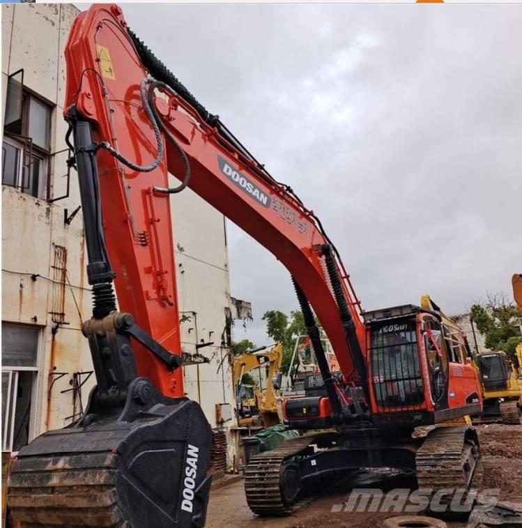 Doosan DX 340 LC Bandgrävare