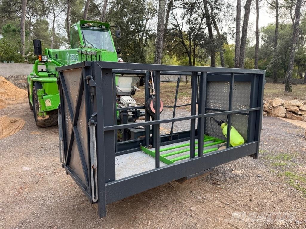 Merlo 40.25 Teleskoplastare