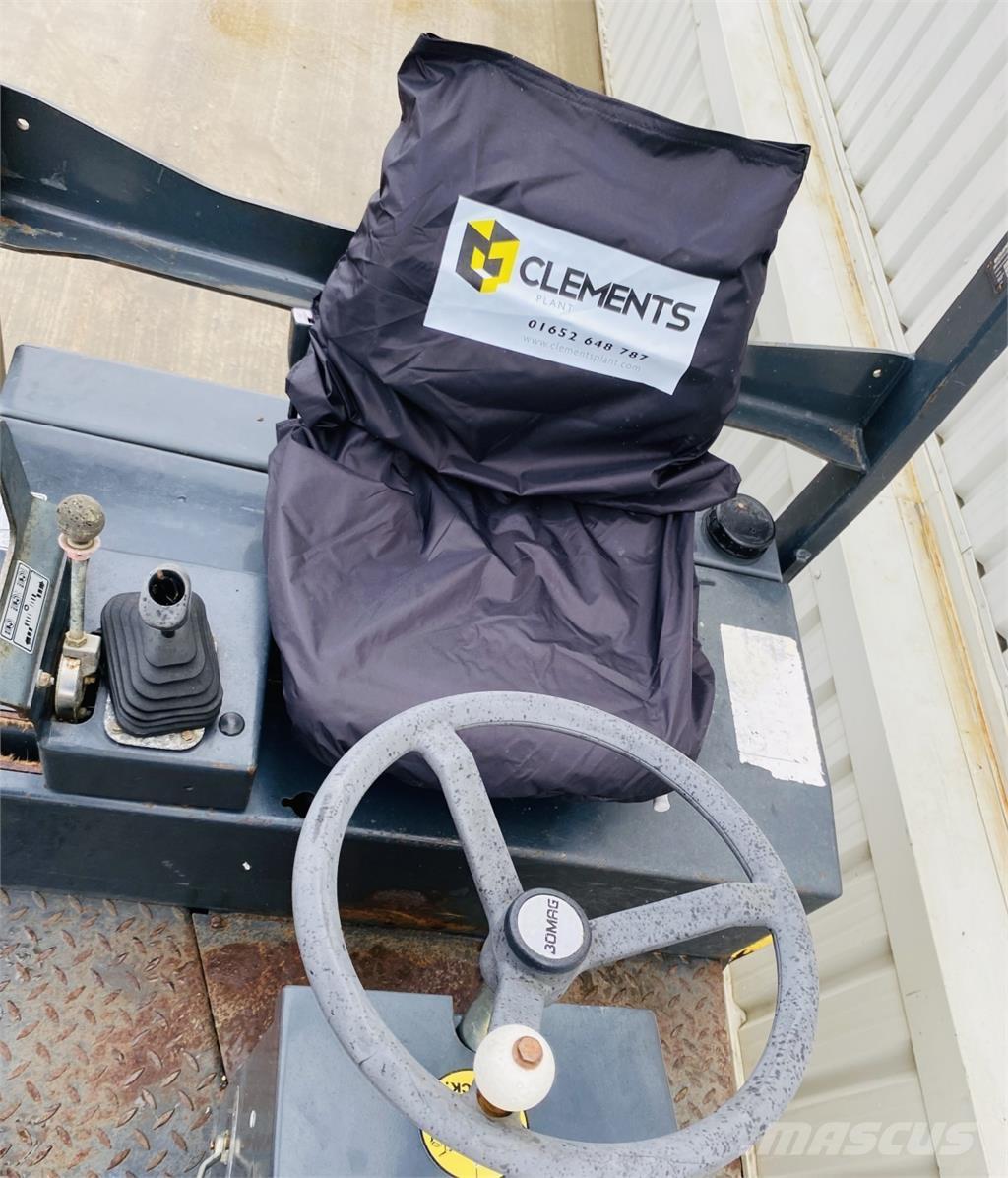 Bomag BW135AD Tvåvalsvältar