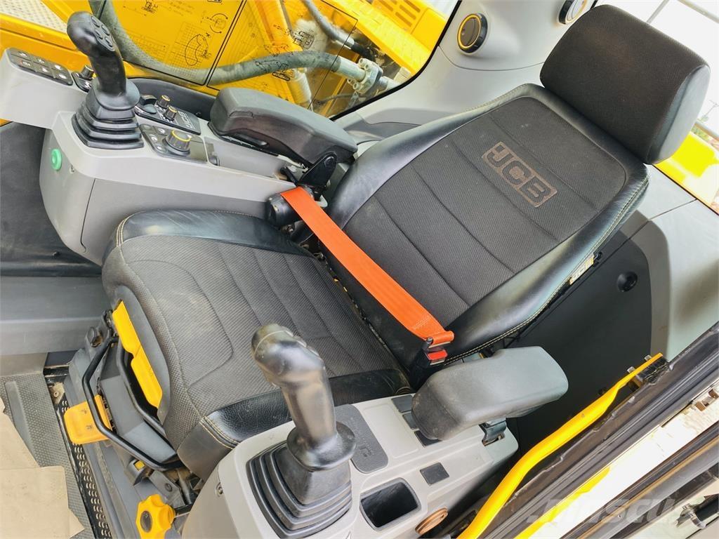 JCB 220XLC Bandgrävare