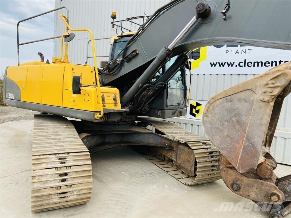 Volvo EC210CL Bandgrävare