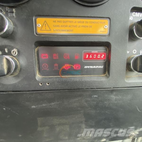Dynapac CA302D Jordkompaktorer